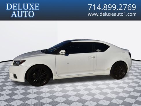 Used 2012 Scion tC image 1