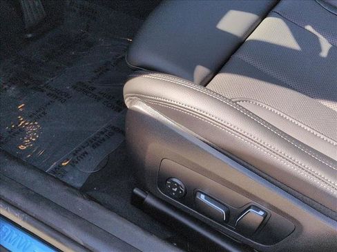 New 2026 BMW 330i Sedan w/ Convenience Package RWD image 4