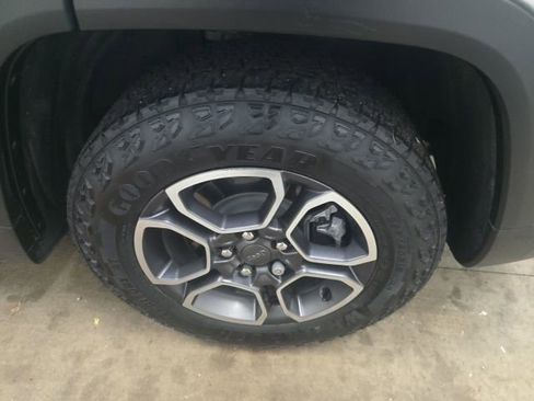 Used 2022 Jeep Grand Cherokee Trailhawk image 13