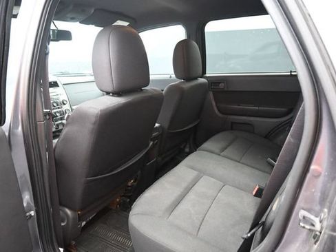 Used 2010 Ford Escape XLT FWD image 11