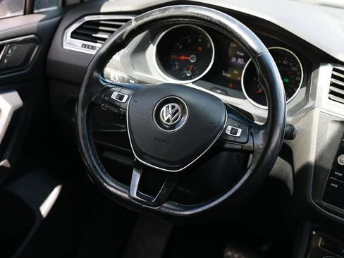 Used 2018 Volkswagen Tiguan S FWD image 44