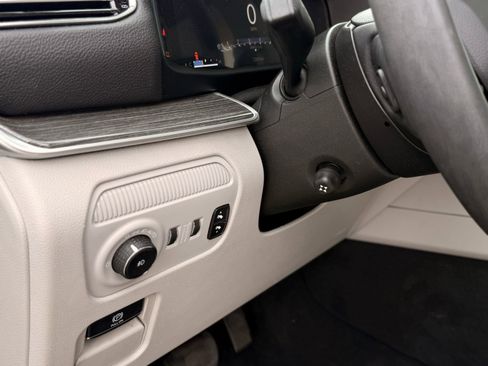 Used 2022 Jeep Wagoneer Series II w/ Premium Group I image 32