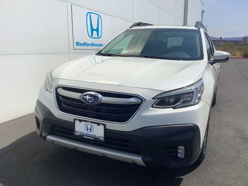 Used 2021 Subaru Outback Limited XT AWD/4WD image 9