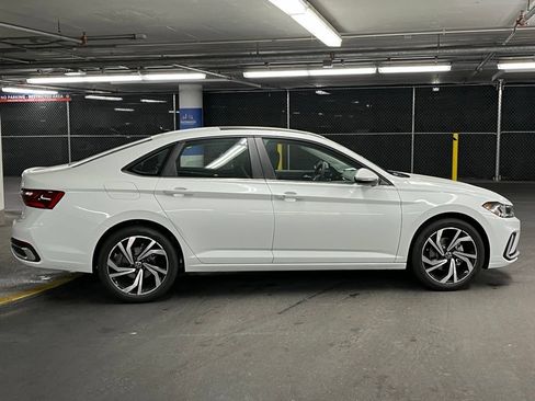 New 2026 Volkswagen Jetta SEL FWD image 38