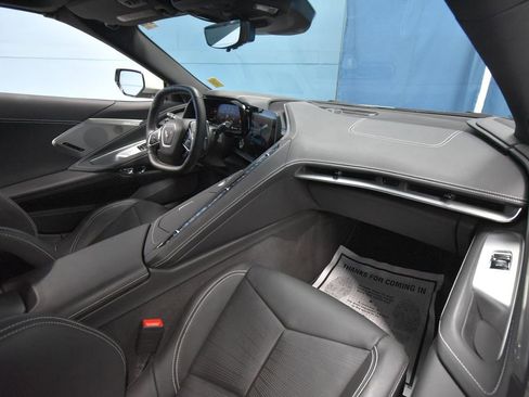 Used 2024 Chevrolet Corvette Stingray Preferred Cpe w/ Battery Protection Package image 28