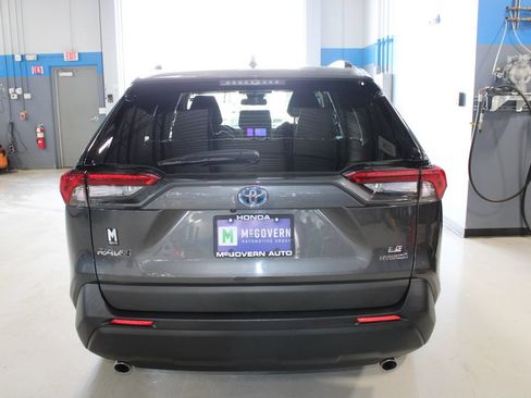 Used 2024 Toyota RAV4 LE AWD/4WD image 20