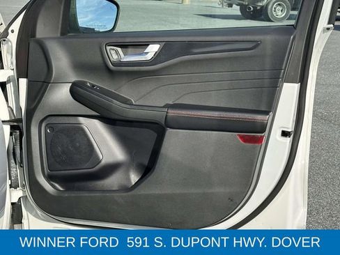 Certified 2024 Ford Escape ST-Line w/ Tech Pack #1 image 9