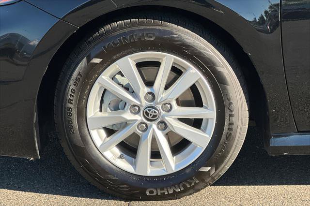Certified 2025 Toyota Camry LE FWD image 30