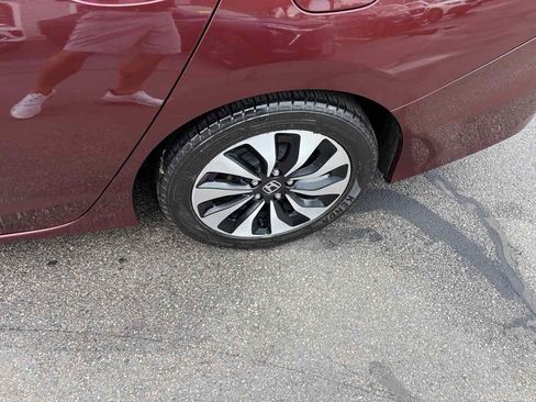 Used 2017 Honda Accord EX-L image 33