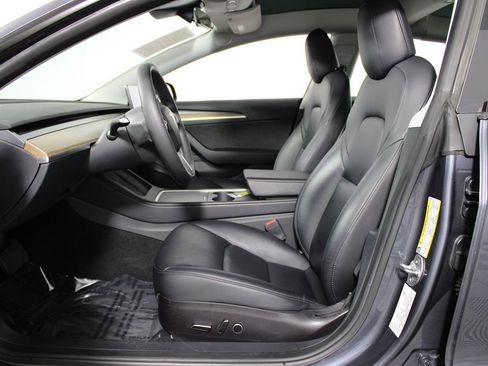 Used 2022 Tesla Model 3 image 8