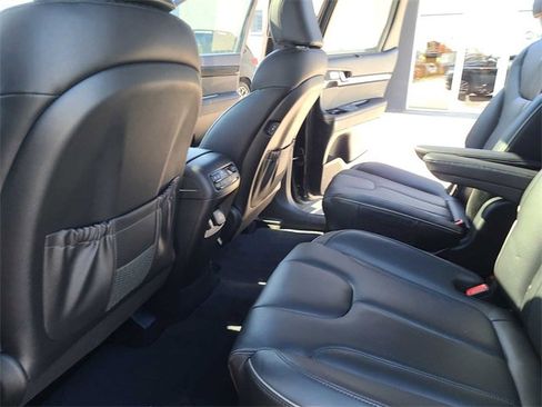 Used 2023 Hyundai Palisade Calligraphy image 24