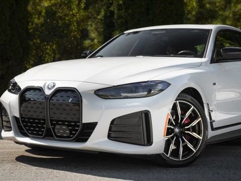 Used 2023 BMW i4 eDrive40 w/ M Sport Package RWD image 2
