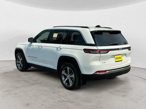 Used 2022 Jeep Grand Cherokee Limited 4xe w/ Luxury Tech Group II AWD/4WD image 7