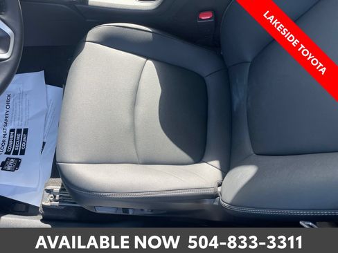 Certified 2026 Toyota Corolla Cross XLE FWD image 30