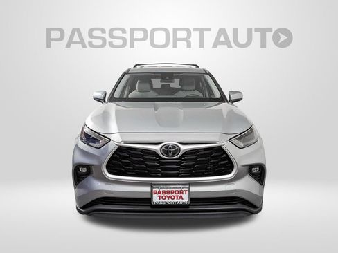 Used 2023 Toyota Highlander LE image 8