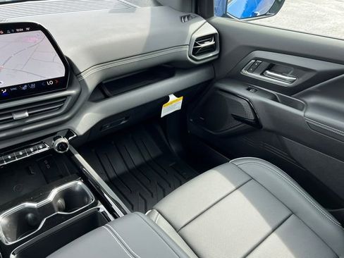 New 2026 Chevrolet Silverado EV LT AWD/4WD image 44