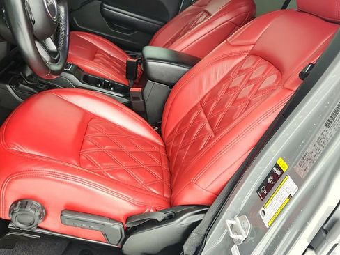 Used 2020 Jeep Wrangler Unlimited Sport image 17