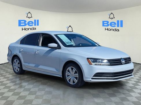 Used 2017 Volkswagen Jetta S image 6
