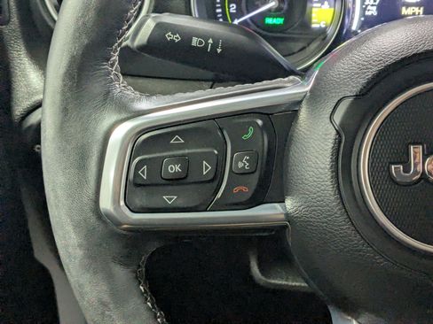 Used 2023 Jeep Wrangler Unlimited Sahara w/ Cold Weather Group AWD/4WD image 15