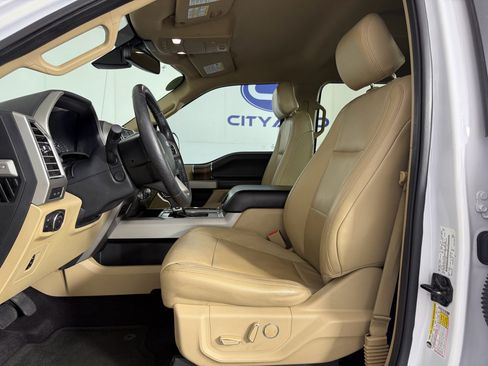 Used 2016 Ford F150 Lariat w/ Equipment Group 502A Luxury image 18