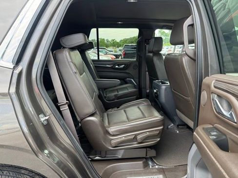 Used 2021 GMC Yukon Denali w/ Advanced Technology Package RWD image 11