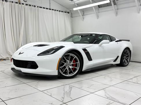 Used 2019 Chevrolet Corvette Z06 image 1