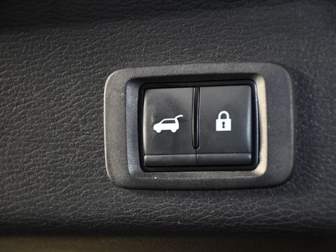 Used 2024 Mitsubishi Outlander AWD image 50