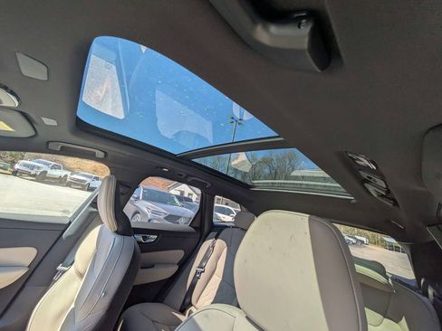 New 2026 Volvo XC60 B5 Plus w/ Protection Package Premier image 21