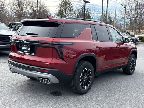 New 2026 Chevrolet Traverse Z71 w/ Enhanced Driving Package image 8