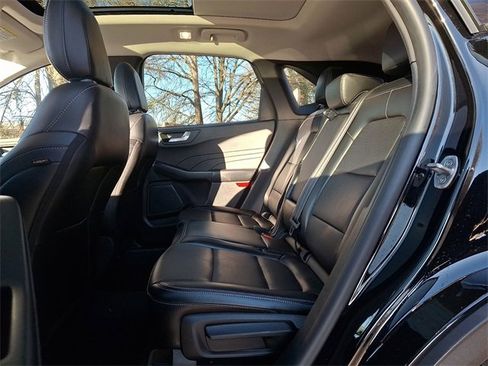 Used 2024 Ford Escape Platinum image 10