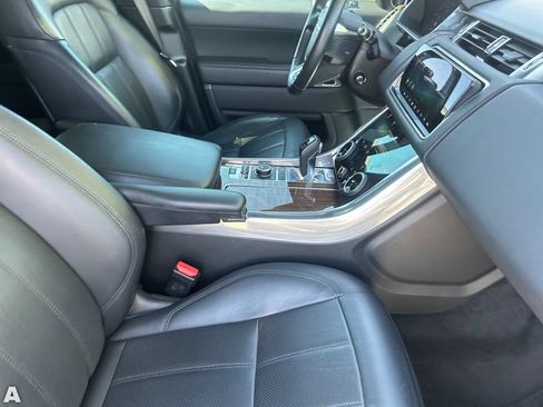 Used 2019 Land Rover Range Rover Sport HSE AWD/4WD image 12