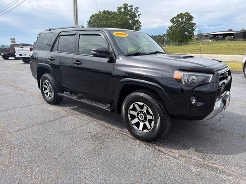 Used 2024 Toyota 4Runner TRD Off-Road Premium w/ Moonroof Package AWD/4WD image 1