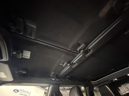 Used 2025 Ford Bronco Outer Banks image 7