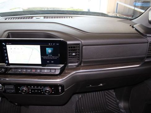 Used 2025 Chevrolet Silverado 1500 LT AWD/4WD image 26
