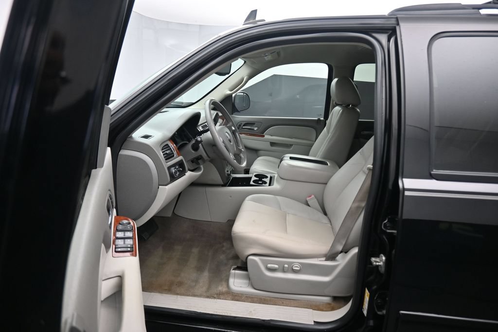 Used 2012 GMC Yukon SLT w/ SLT-2 Equipment Package RWD image 11