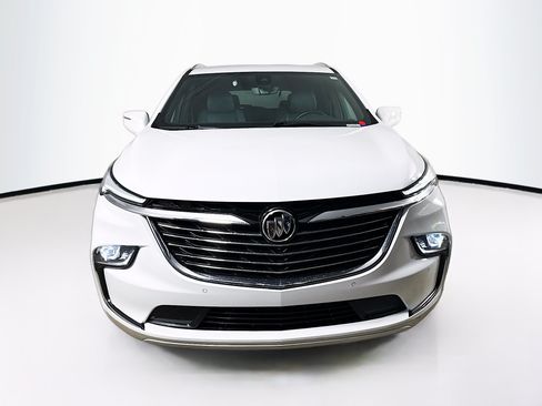 Used 2023 Buick Enclave Essence w/ Sound and Sites Package FWD image 3