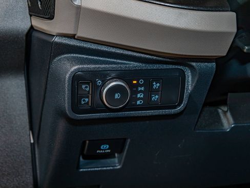 Used 2022 Ford Bronco Wildtrak AWD/4WD image 17