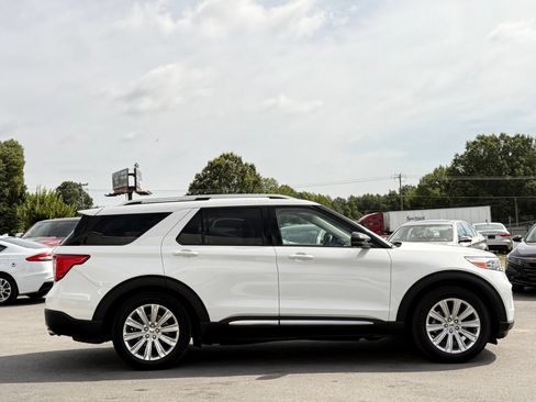 Used 2020 Ford Explorer Limited RWD image 10