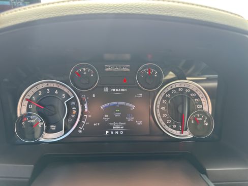 Used 2018 RAM 3500 Laramie AWD/4WD image 21