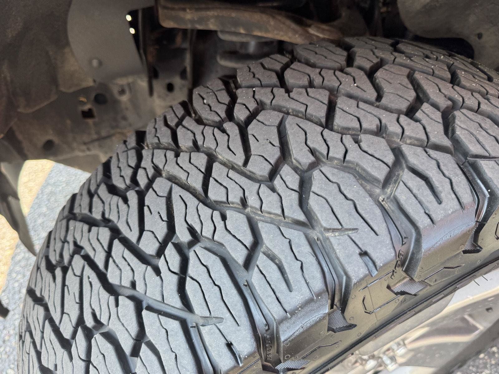 Used 2014 Ford F150 FX4 w/ Equipment Group 401A Mid AWD/4WD image 10