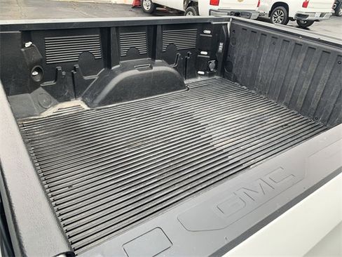 Used 2024 GMC Sierra 1500 Elevation image 24
