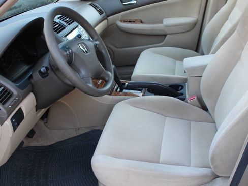 Used 2004 Honda Accord EX image 10