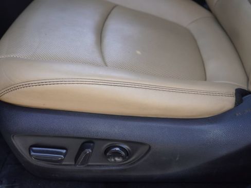 Certified 2020 Toyota RAV4 Limited AWD/4WD image 10