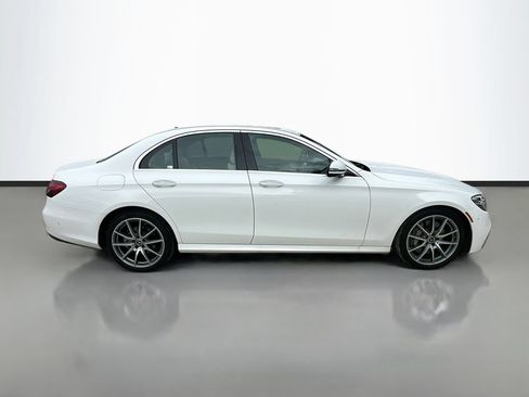 Used 2022 Mercedes-Benz E 350 Sedan image 4