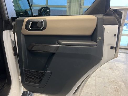 Used 2024 Ford Bronco Wildtrak image 11