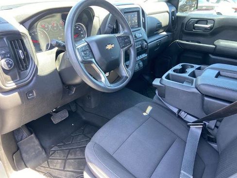 Used 2022 Chevrolet Silverado 1500 Custom w/ Safety Confidence Package RWD image 6