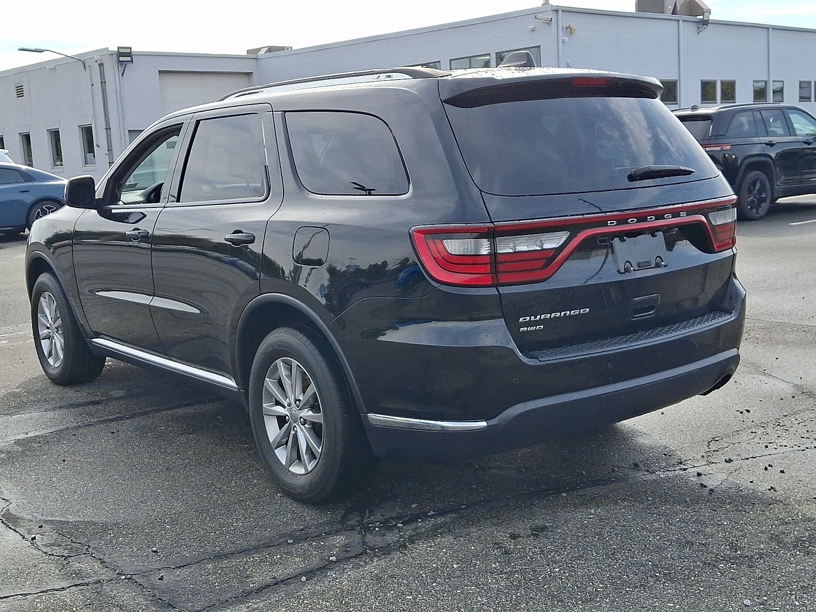 Used 2017 Dodge Durango SXT w/ Quick Order Package 23B AWD/4WD image 4