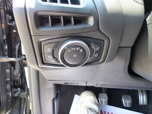 Used 2018 Ford Focus ST FWD image 25