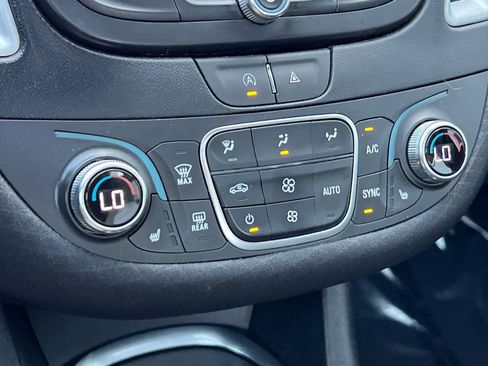 Used 2023 Chevrolet Malibu LT image 20