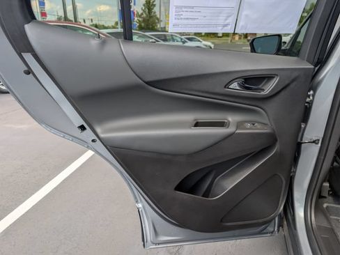 Used 2024 Chevrolet Equinox LT w/ LPO, Floor Liner Package FWD image 14